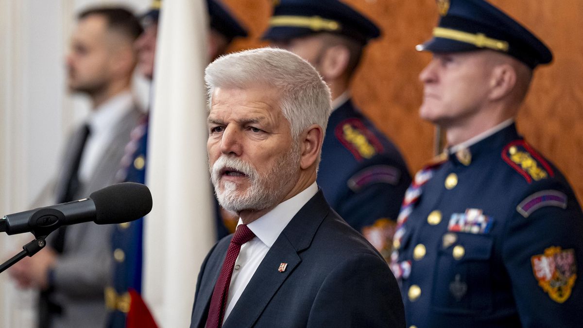 Pavel si telefonoval se Zelenským